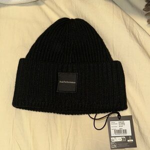 Peak performance cornice hat